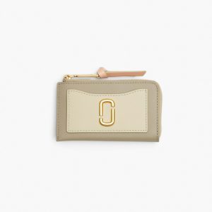 The Utility Snapshot Top Zip Multi Wallet