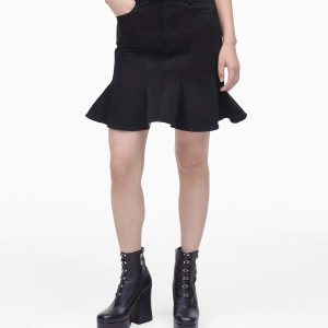 The Fluted Mini Skirt